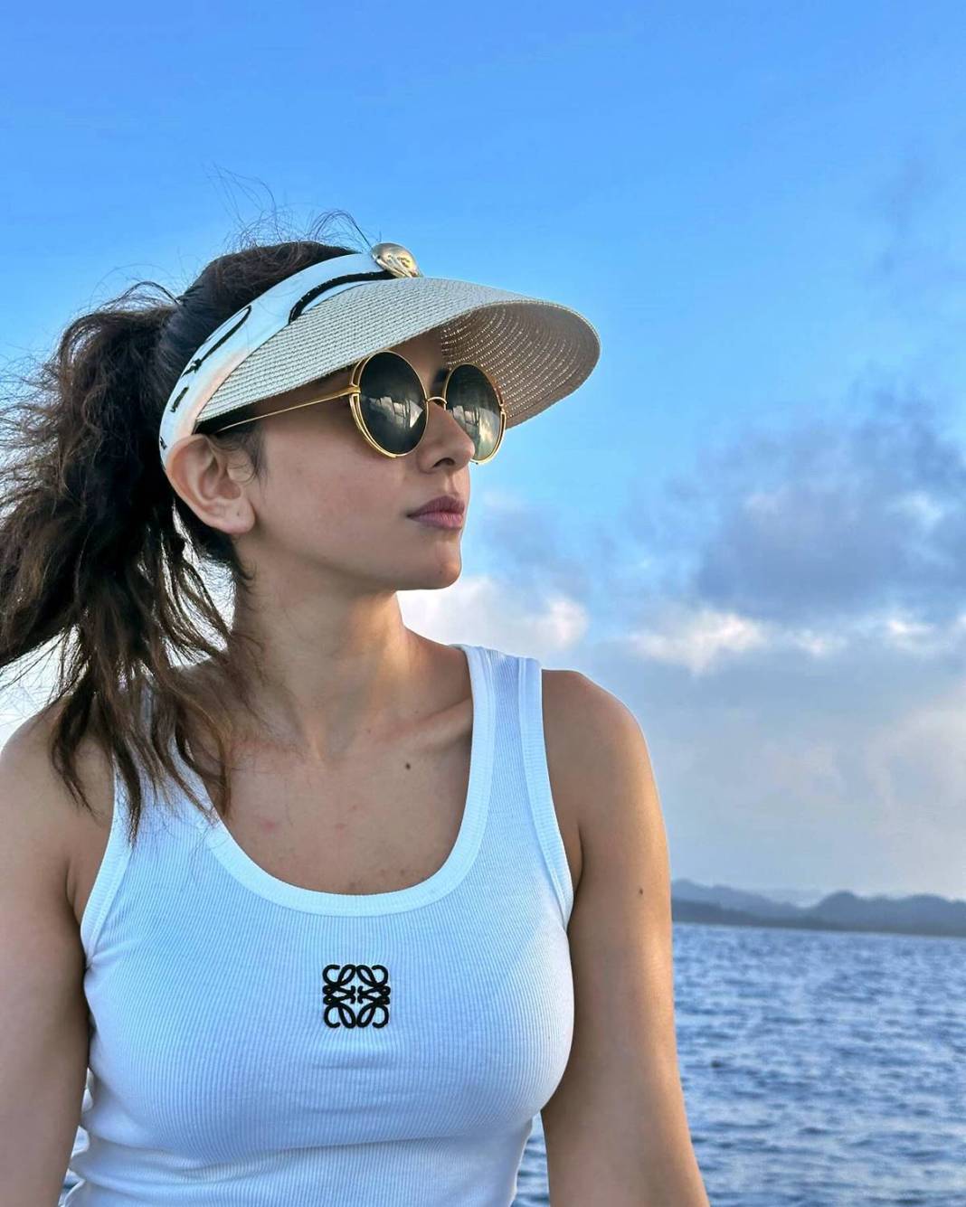 Ünlü oyuncu yürekleri ağza getirdi! Apar topar hastaneye kaldırıldı 25